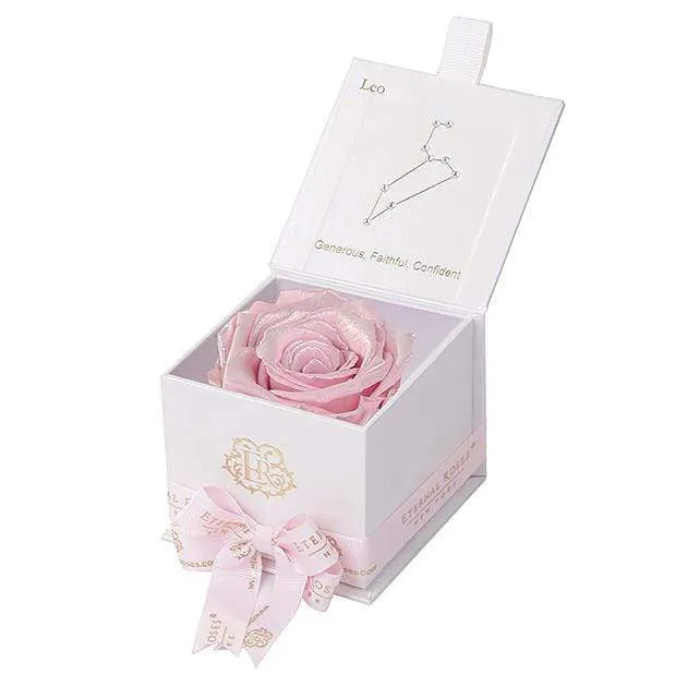 Eternal Roses® Astor Gift Box White / Pearly Pink Astor Eternal Rose Gift Box - Leo