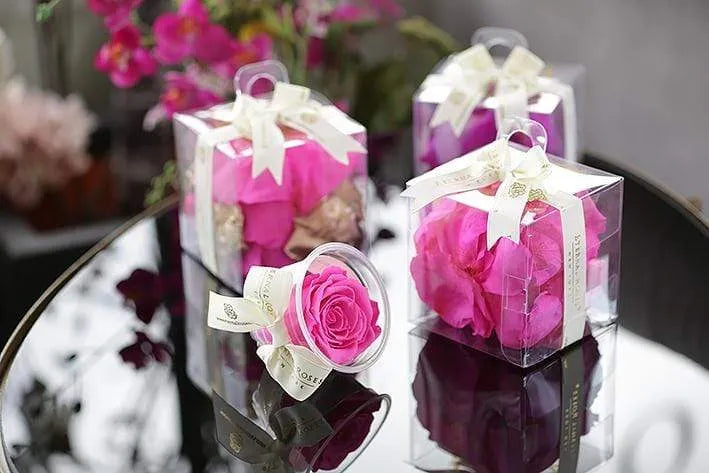 Eternal Roses® Eternal Roses® Luxury Scented Petals Large