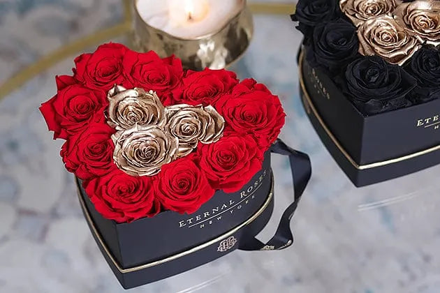 Eternal Roses® Gift Box Chelsea Eternal Rose Gift Box Black in Be Mine