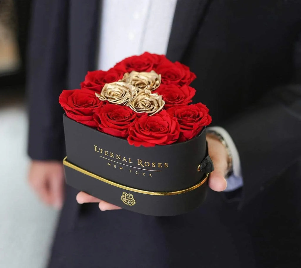 Chelsea Eternal Rose Gift Box | Heart Gift Box | Eternal Roses ...