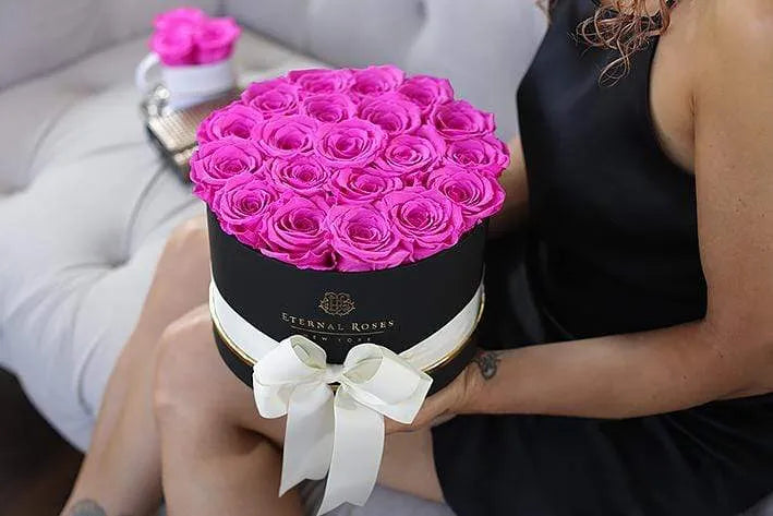 Eternal Roses® Gift Box Empire Gift Box - Lasting Pink Roses Box