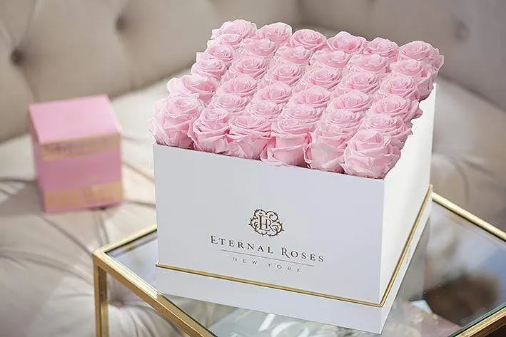 Eternal Roses® Gift Box Lennox Grand Eternal Rose Gift Box - Best Gift for Birthday/Anniversary