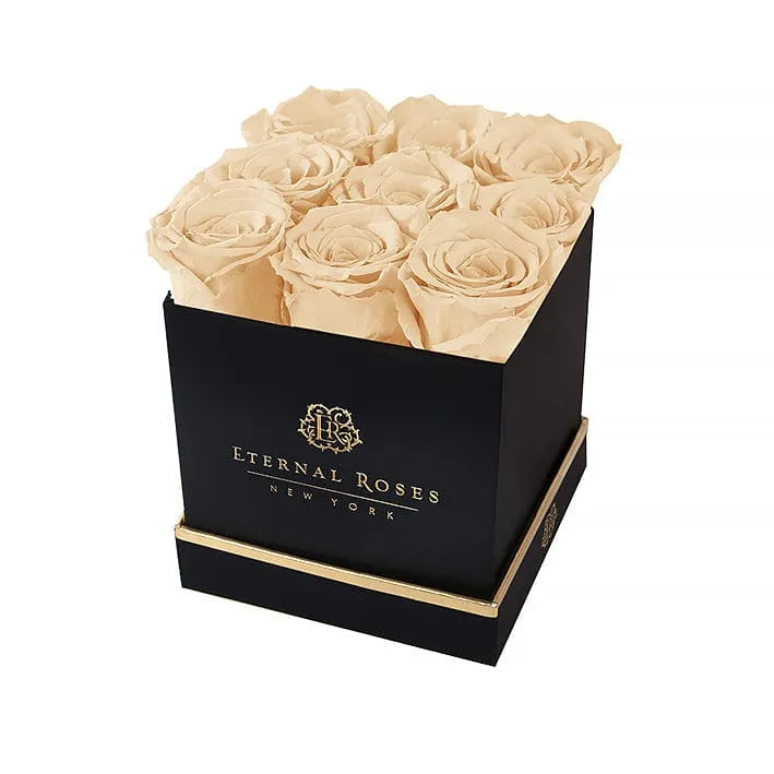 Eternal Roses® Gift Box Lennox Large Eternal Rose Gift Box