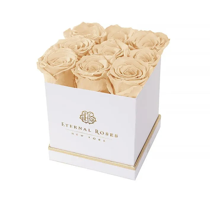 Eternal Roses® Gift Box Lennox Large Eternal Rose Gift Box