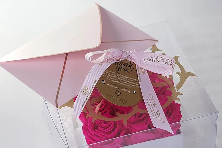 Eternal Roses® Gift Box Lennox Large Eternal Rose Gift Box