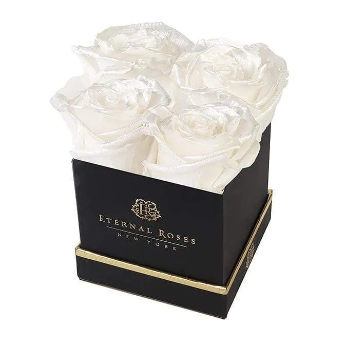 Eternal Roses® Gift Box Lennox Small Gift Box - Classic Collection