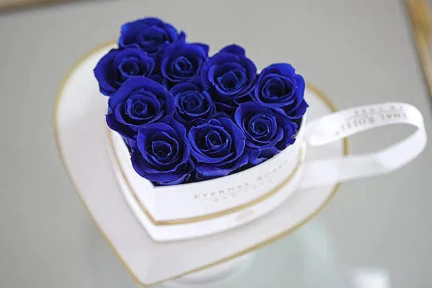 Eternal Roses® Gift Box NEW Petite Chelsea Gift Box