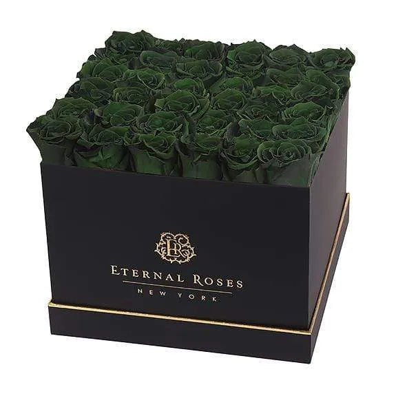 Eternal Roses® Lennox Grand Gift Box Black in Wintergreen