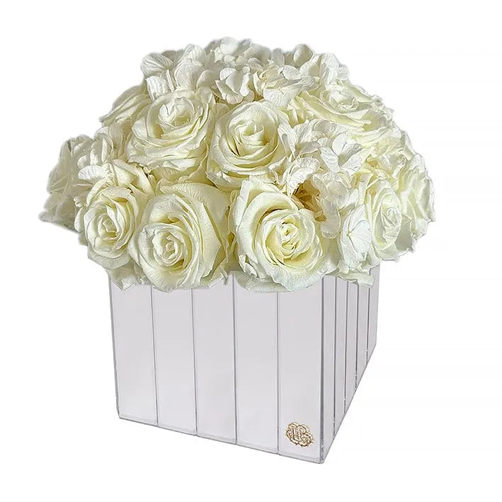 Eternal Roses® Canary Lexington Large Half Moon Gift Box